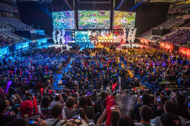 JDG 3-1 BLG：春决复刻JDG展现强大实力战胜BLG获得MSI冠军